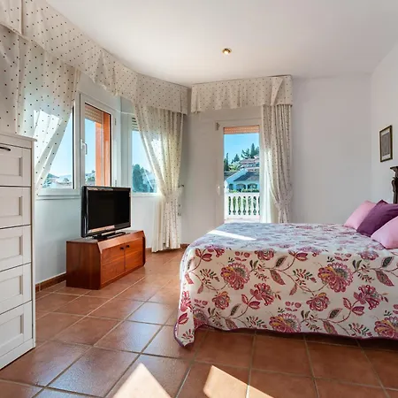 Casa En Entorno De Tranquilidad *